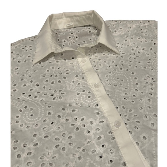 White Eyelet Short Sleeve Button Down Scallop Hem Shirt | Size Medium - Picture 4 of 7